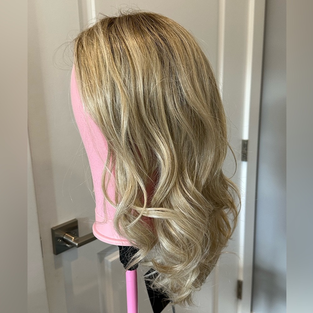 NEW Belle Tress Allegro 18 Wig in Tres Leches Blonde! - Picture 3 of 8